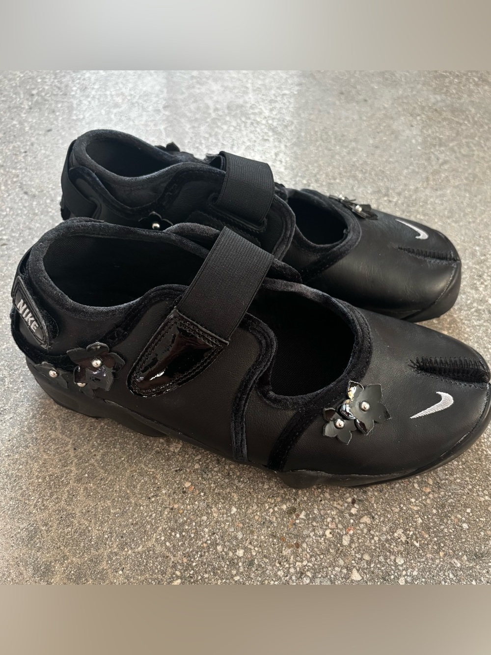 Nike Air Rift "Florette"
Women's Shoes